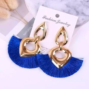 🎀NWT Bohemian Heart Shaped Golden Blue Silk Threads Drop Earrings
